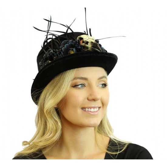 Black Skull Feather Top Hat Black Skull Feather Top Hat