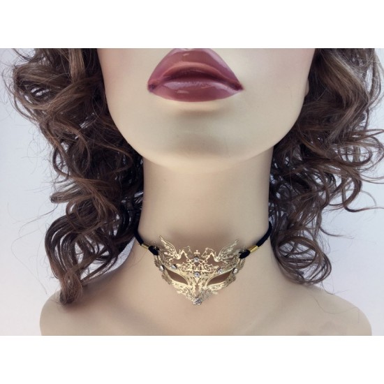 Silver & White Mini Lace Mask Necklace Silver & White Mini Lace Mask Necklace