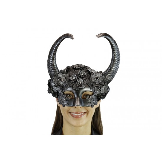 Silver Lace Horned Mask